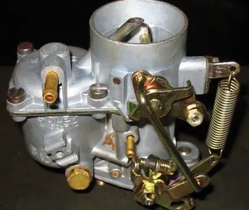 Old forklift carburetor model where you can see clearly the external operating mechanism.